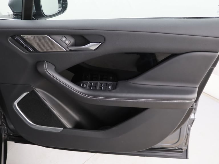 2020 Jaguar I-Pace 400 90kWh HSE SUV 5dr Electric Auto 4WD (400 ps) HATCHBACK ELECTRIC Automatic