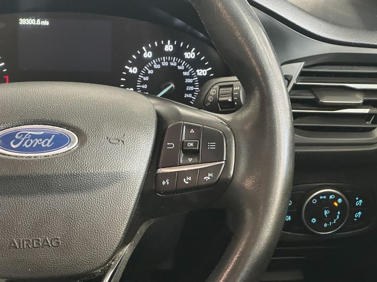 2020 Ford Focus 1.0T EcoBoost Titanium Hatchback 5dr Petrol Manual Euro 6 (s/s) (125 ps) Hatchbac...