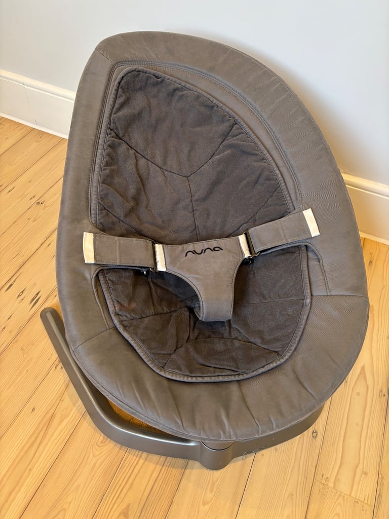 Nuna Leaf Baby Bouncer Grey Rocker Chair for Babies Newborn to 4 Years