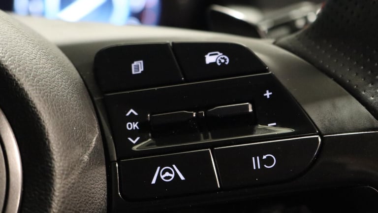2021 Hyundai TUCSON 1.6 T-GDi Hybrid N Line (Rear Camera, Heated Seats, Apple  CarPlay) ESTATE Pe...