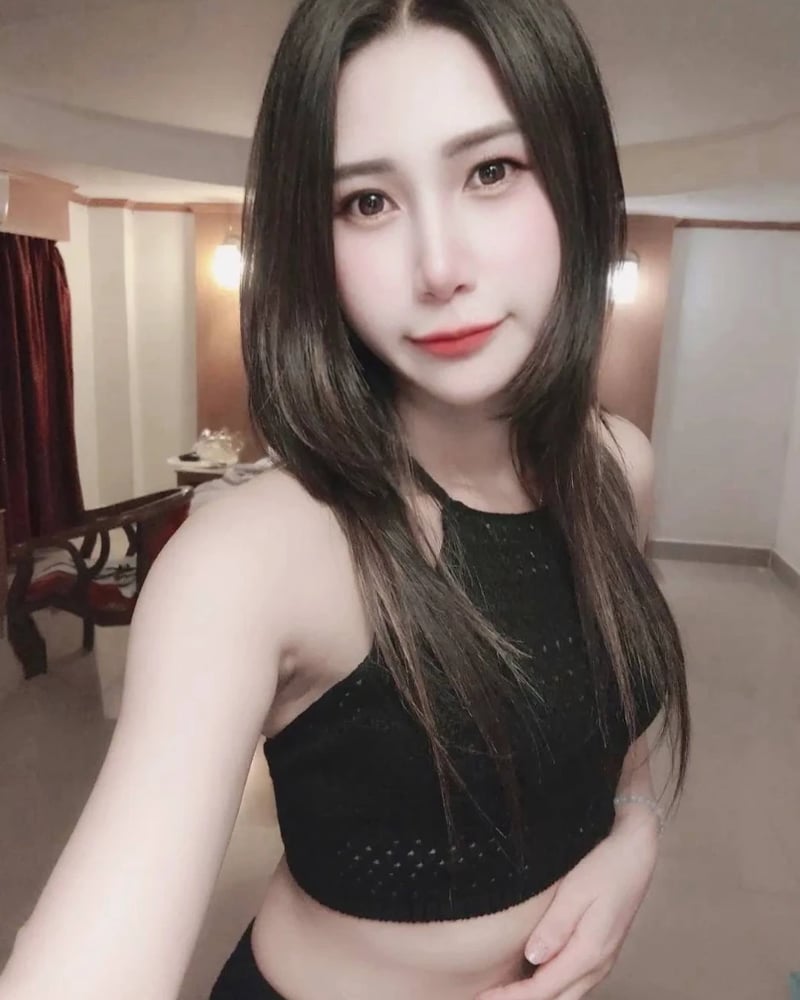 ภาพโปรไฟล์ของ จูลี่ - รูปที่ 1