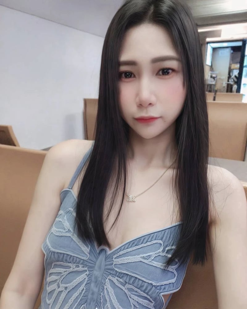 ภาพโปรไฟล์ของ จูลี่ - รูปที่ 3