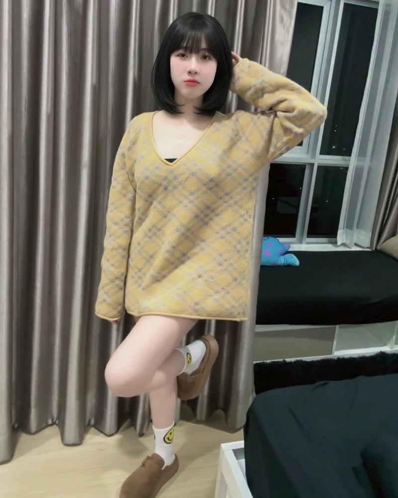 ภาพโปรไฟล์ของ โมนา - รูปที่ 2