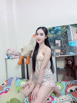 เมย์ - sideline รับงาน 📌ตากสิน