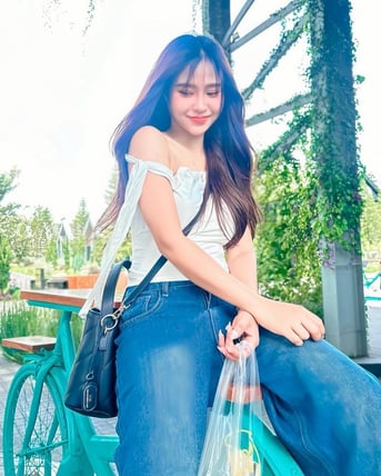 ญาญ่า - sideline รับงาน รัชดา 17