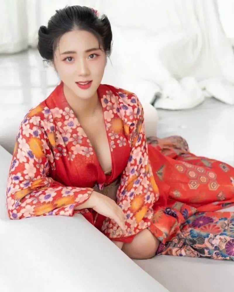 ภาพโปรไฟล์ของ อากิ - รูปที่ 1