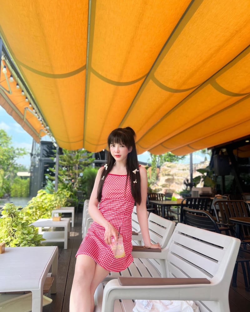 ภาพโปรไฟล์ของ แชมเปญ - รูปที่ 2