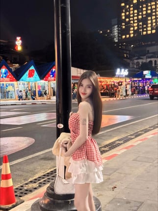 พอลล่า - sideline รับงาน รัชดา 17