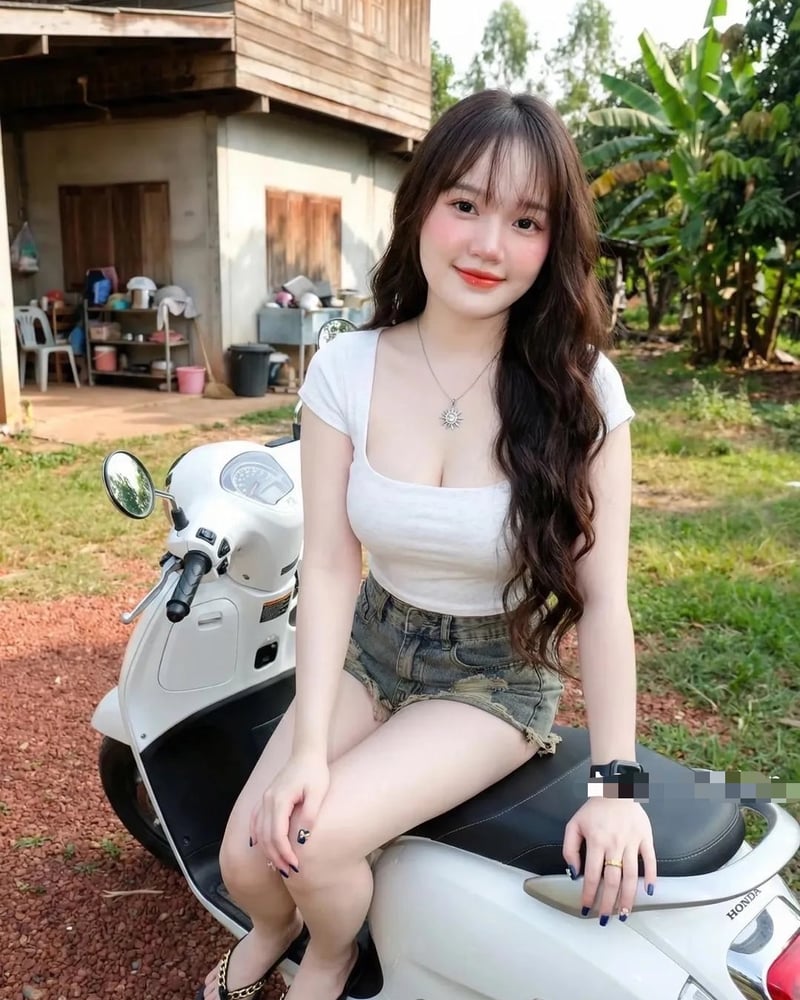 ภาพโปรไฟล์ของ Emmy - รูปที่ 3