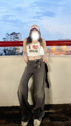 ไอติม - sideline รับงาน รัชดา17