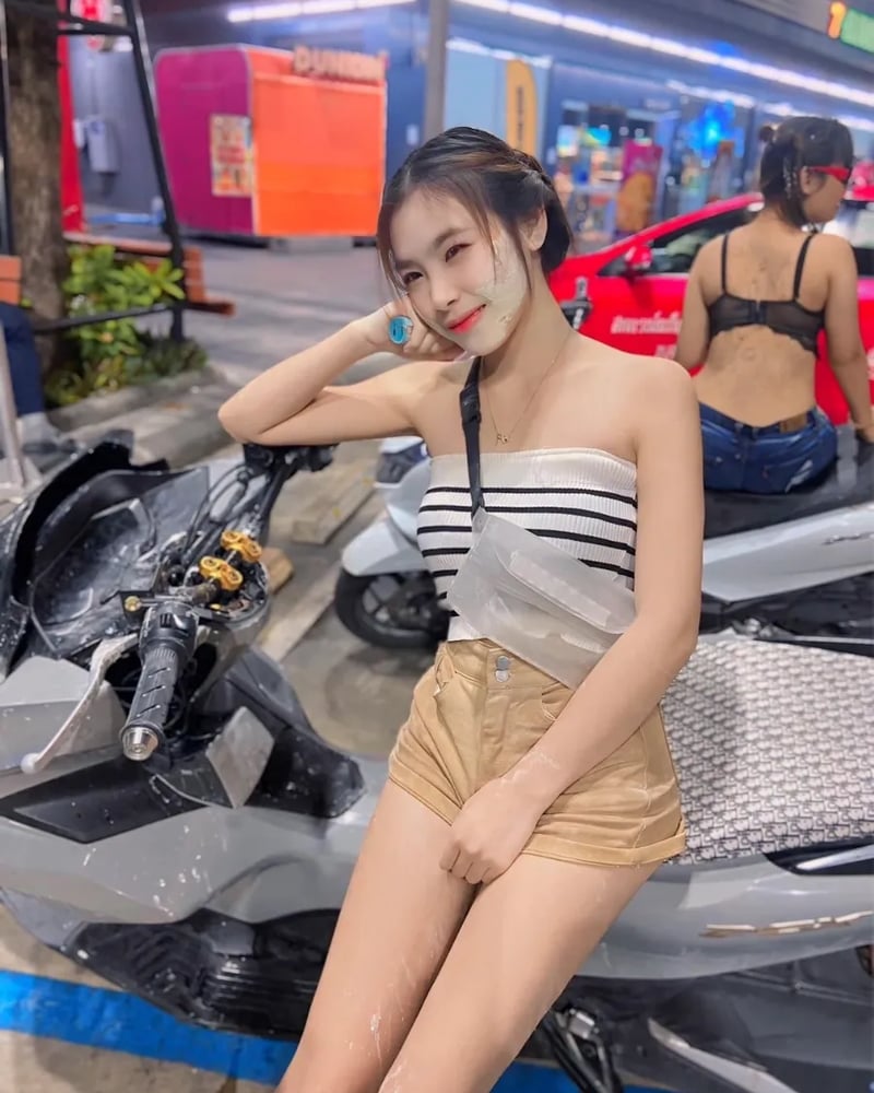 ภาพโปรไฟล์ของ อมีนา - รูปที่ 5