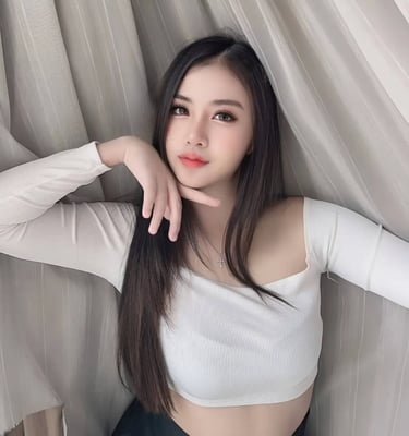 โมเน่ - sideline รับงาน บางนา