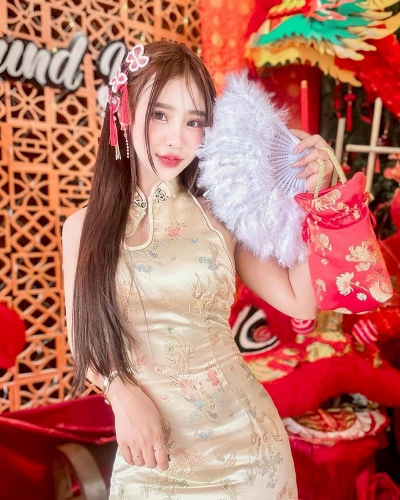 ภาพโปรไฟล์ของ ญาญ่า - รูปที่ 3