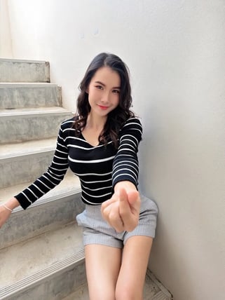 แคร์ - sideline รับงาน เพชรเกษม