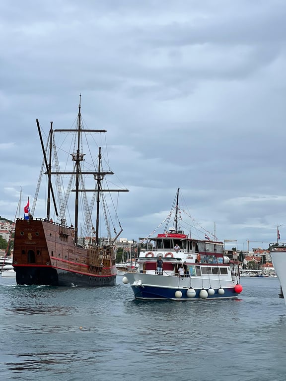 Full Day Dubrovnik Elaphite Islands Tour with Lunch