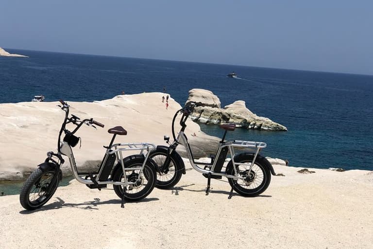 Giro in e-Bike dell'isola di Milos