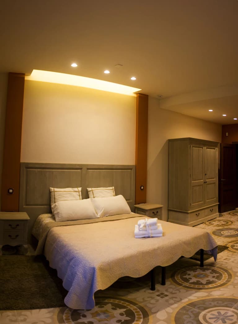 \"Superior Double Bedroom with Street View\" @ Casa Azzopardi