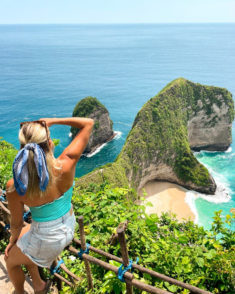 Kelingking Beach (T-Rex)