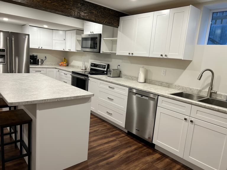 Fühlen Sie sich zuhause in dieser 2-Zimmer-Kellerwohnung