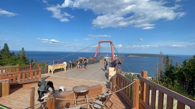 Plateforme Vitrée Suspendue