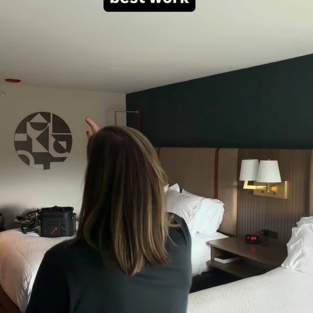Tag the person you’d high five before going to separate beds 🛏️🙌🛏️

New here?
