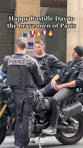 Thank you for your service 🇫🇷#bastilleday #parispolice #eurosummer #hotpolicem