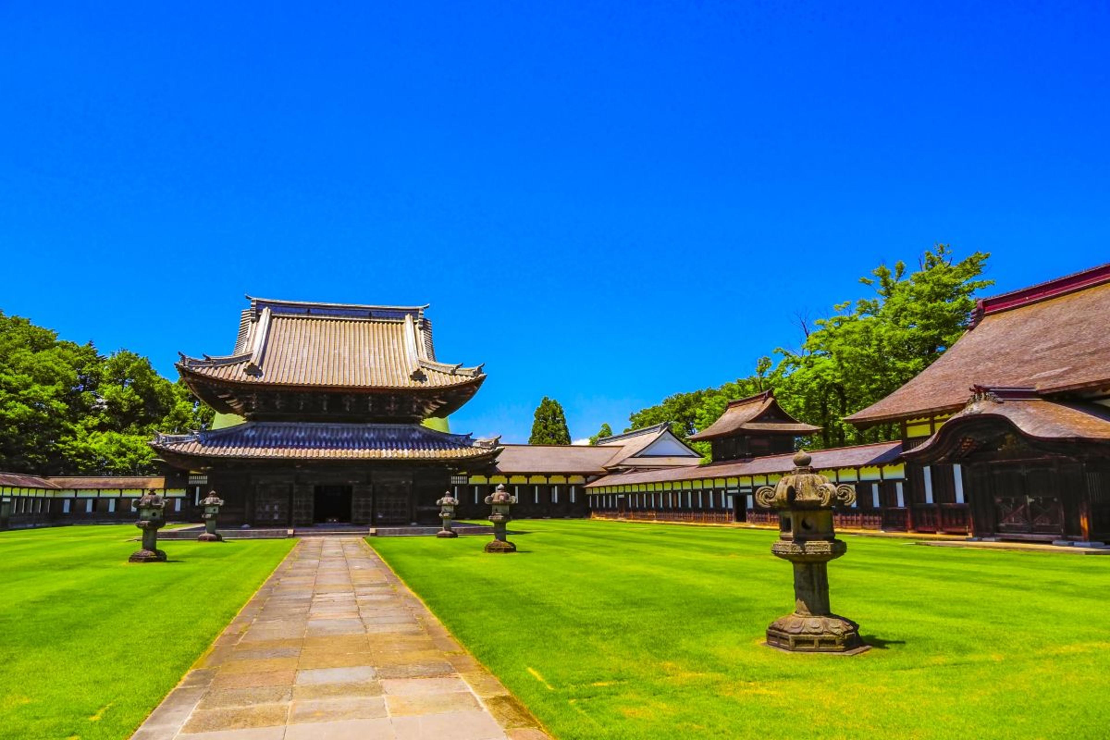 国宝瑞龍寺まで車で5分！