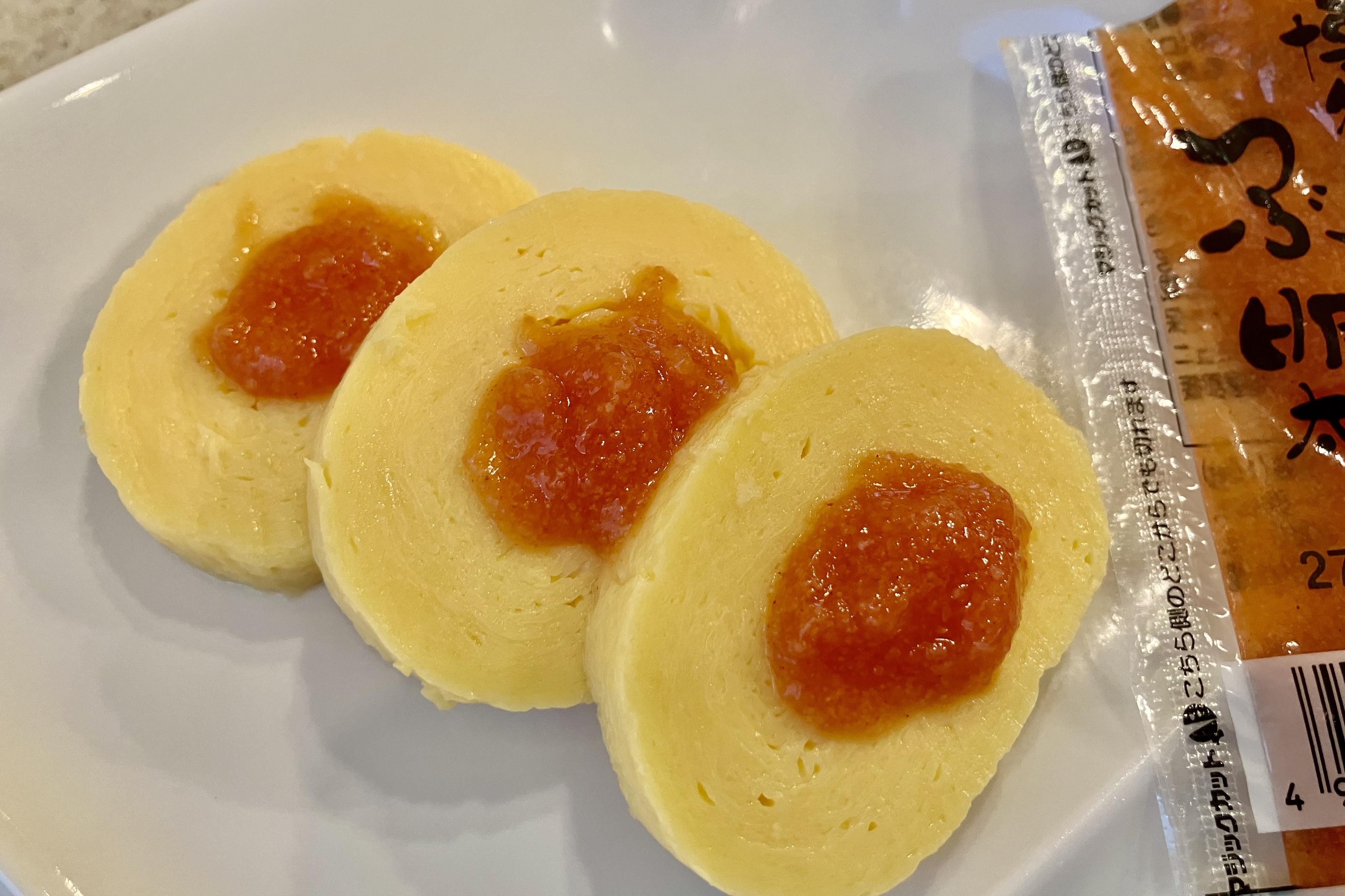 朝食には博多名物の辛子明太子！