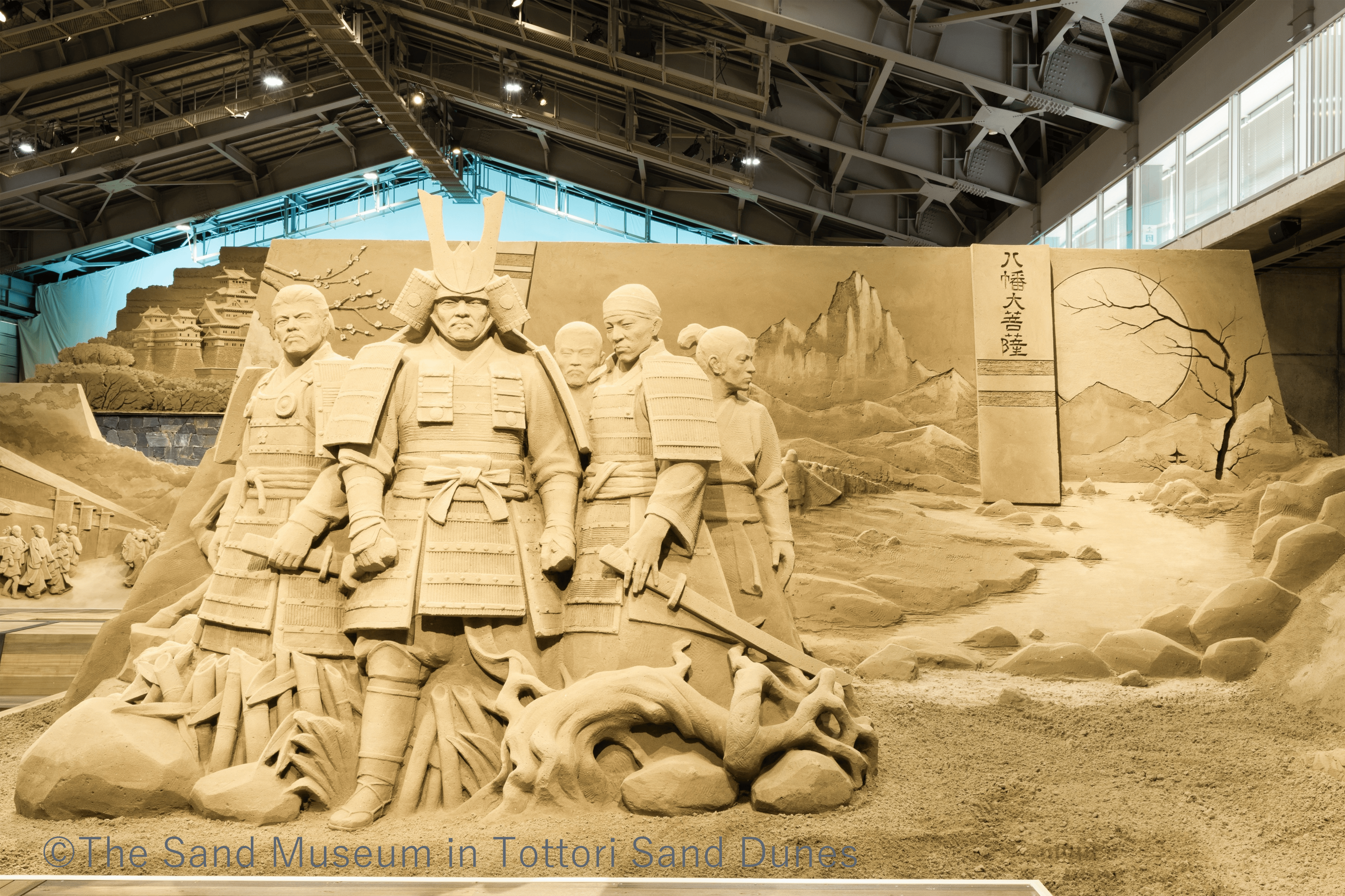 『鳥取砂丘 砂の美術館』で世界旅行気分！