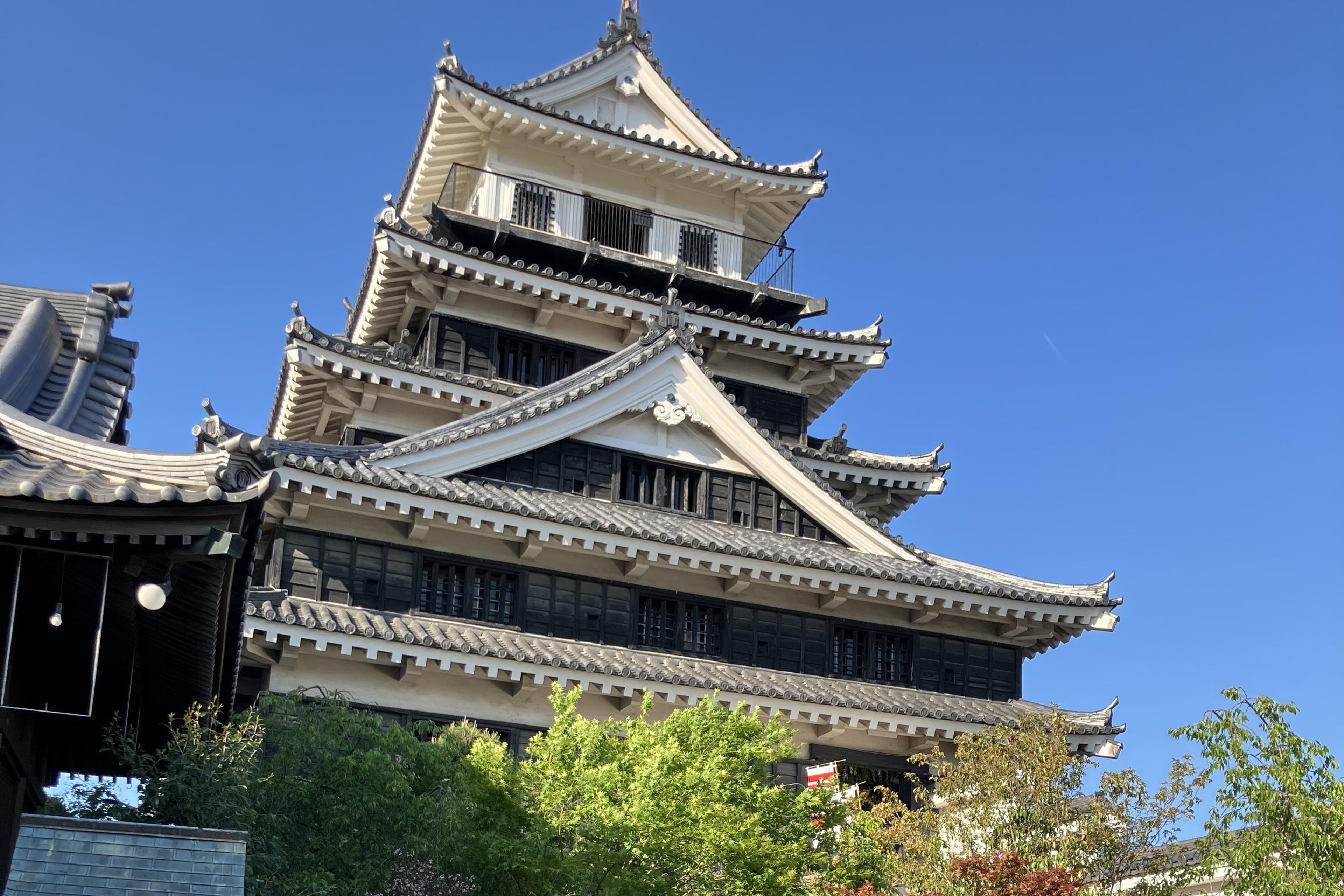 日本三大水城の一つ中津城まで徒歩20分