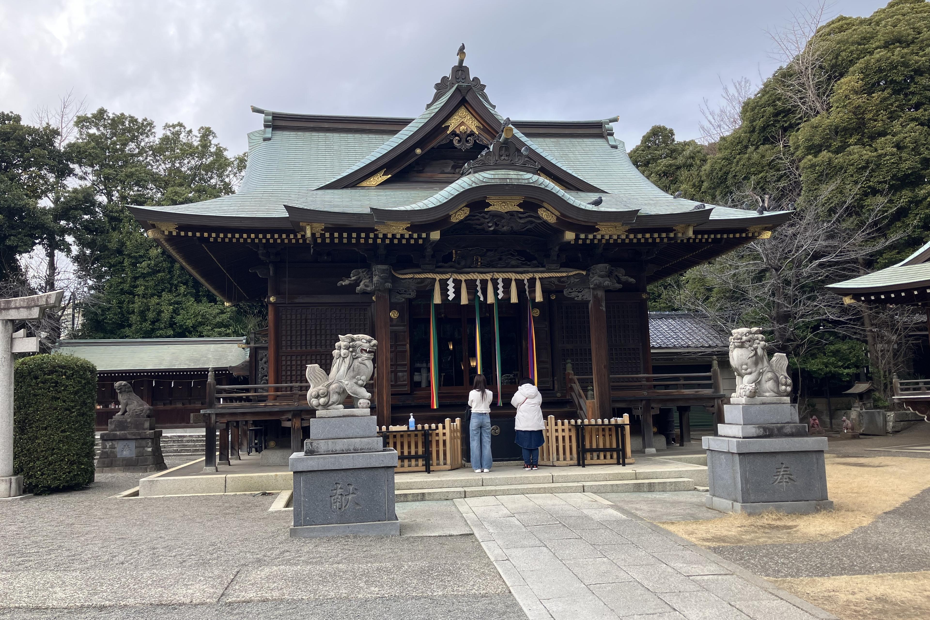 日本で唯一！新幹線トンネルの上にある神社