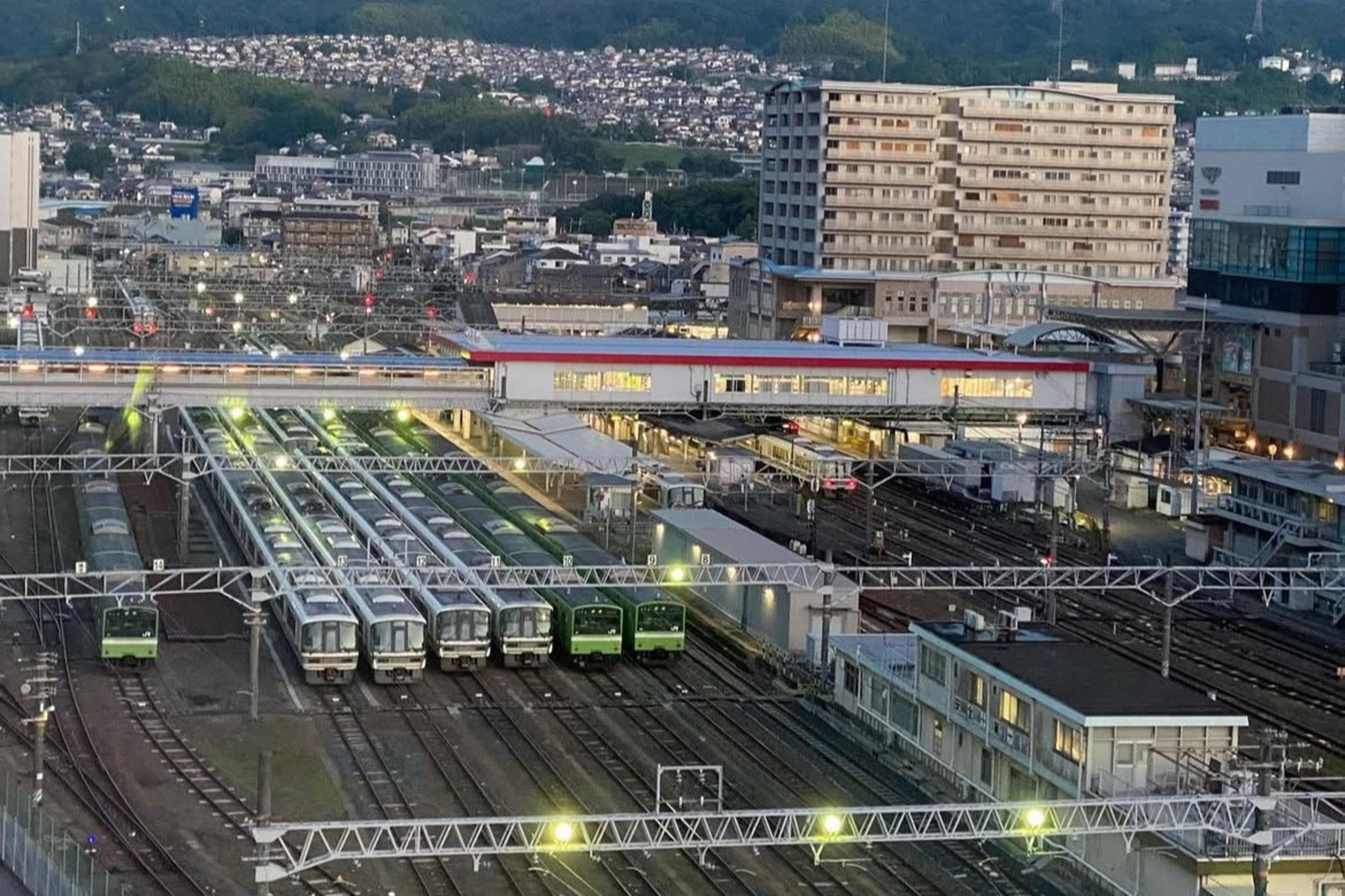 「鉄道の町」王寺町唯一のホテル