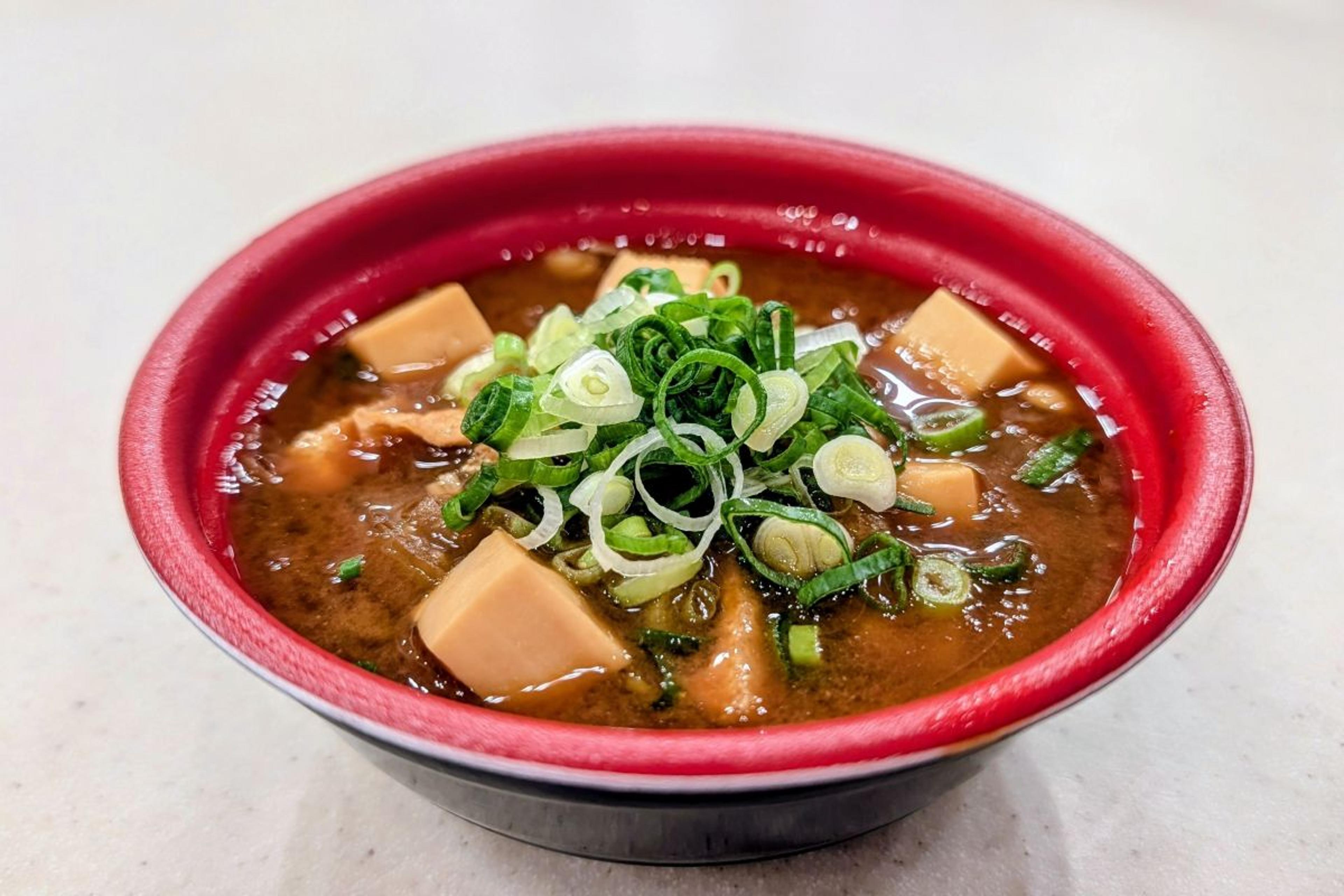 具だくさんのお味噌汁で元気チャージ！