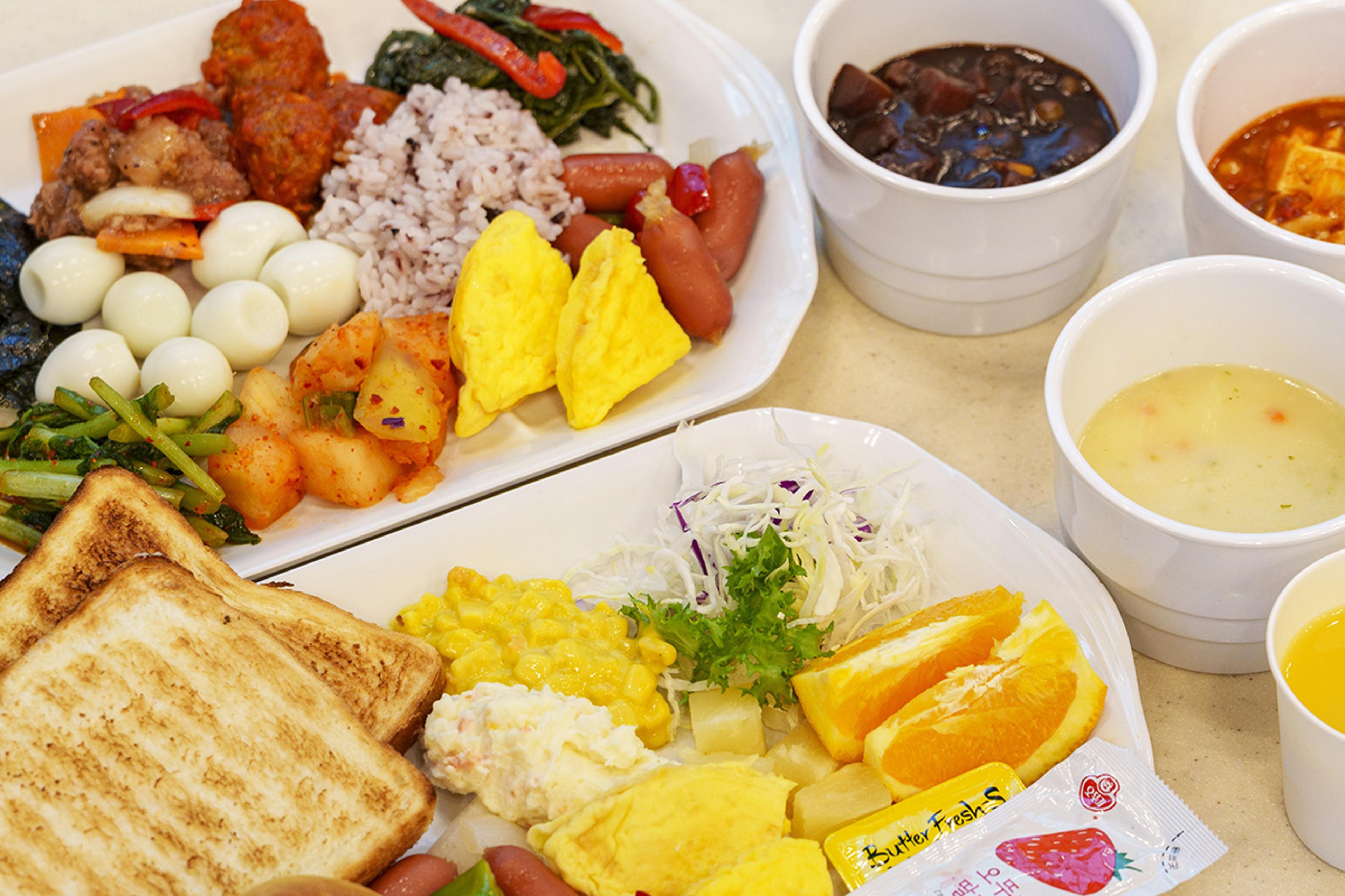 朝食