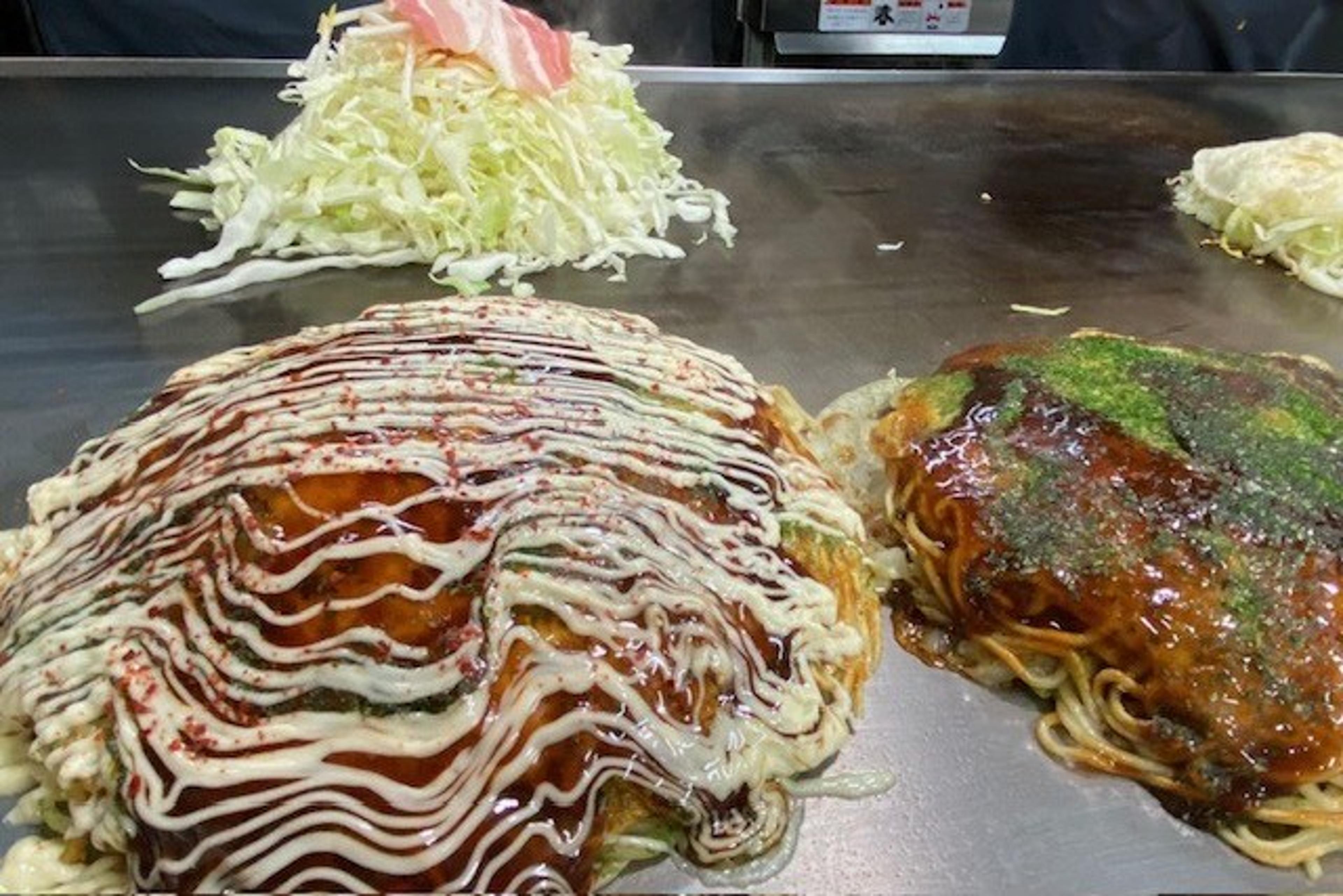 ホテルの周りにお好み焼き店が充実！！