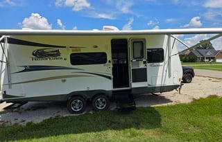 2014 Coachmen Freedom Express LTZ