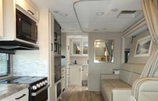 2023 Thor w/large slide out - Make Treasured Times