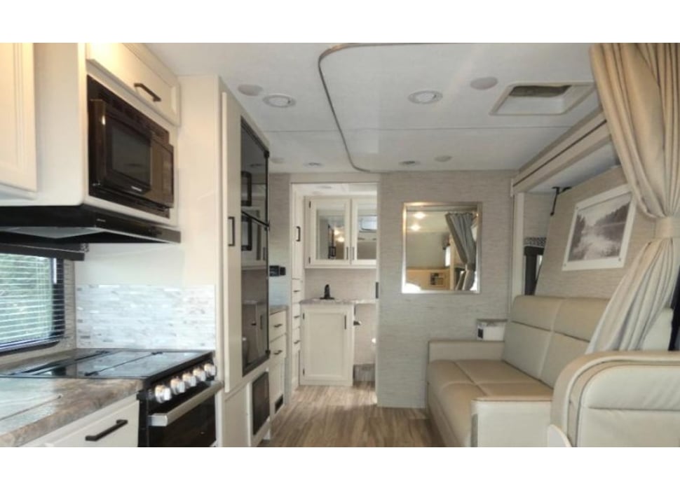 Class C Motor Home rentals in Lapeer