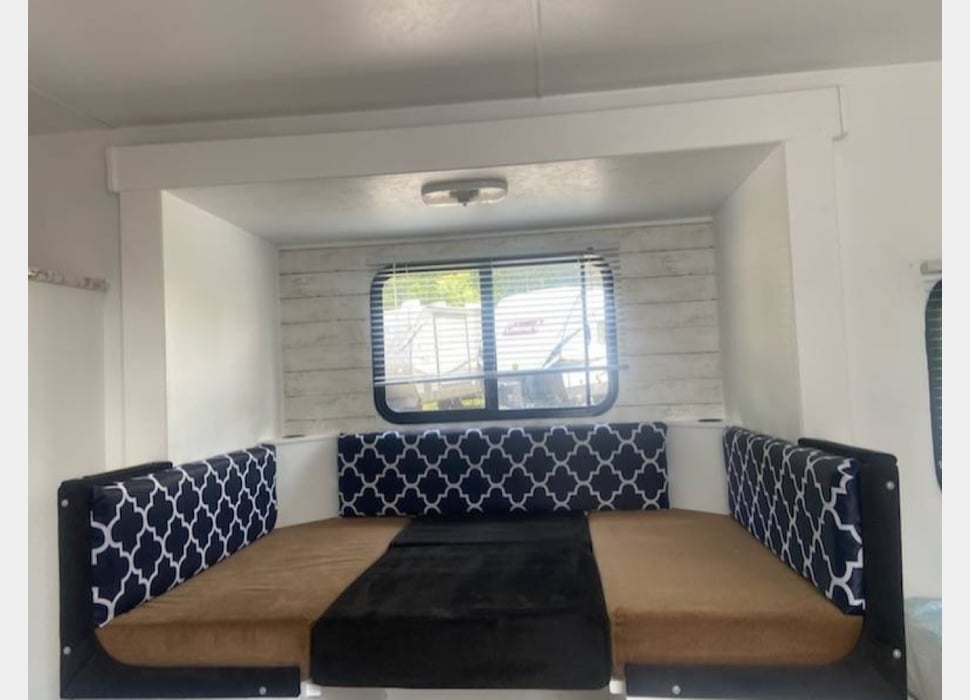Travel Trailer rentals in Newburgh