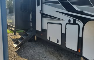 2020 Keystone RV Avalanche 320RS