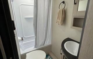 2022 Coachmen- Lightweight, Quick Set Up & Stocked