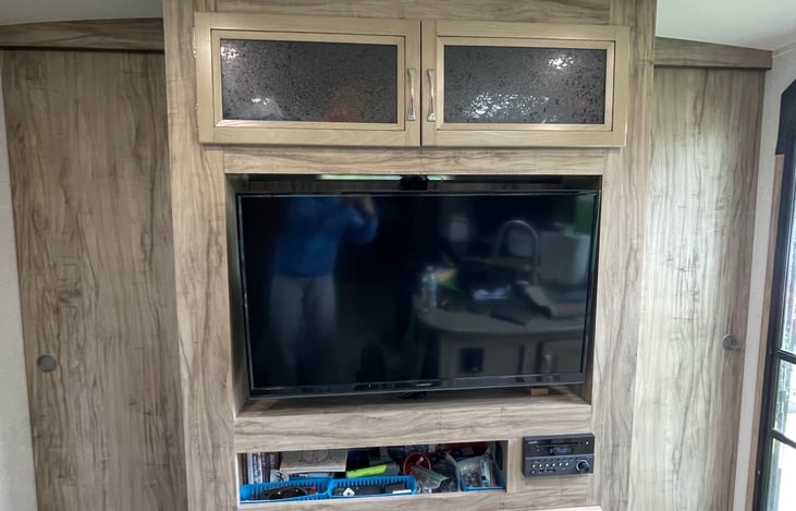 Tv rotates around so it can be in the master bedroom