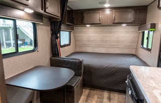 2021 Jay Flight 174BH – Bunkhouse Adventure Camper