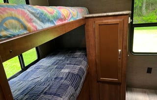 Extended Season Ready! kiddos and fidos friendly