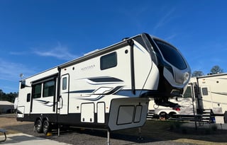 2022 Keystone RV Montana High Country 351BH