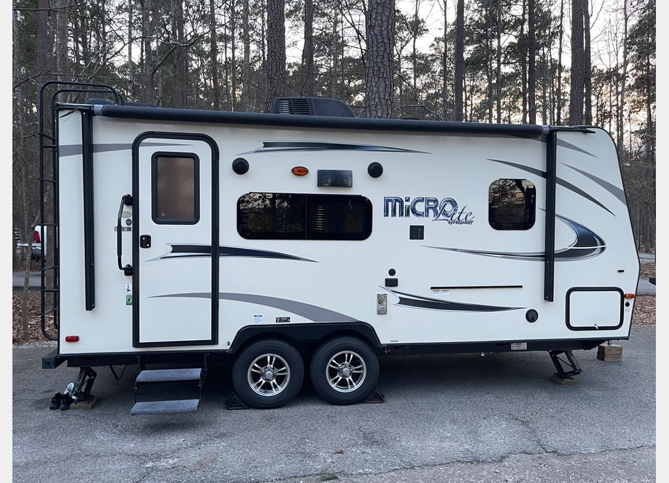 Travel Trailer rentals in Wedgefield