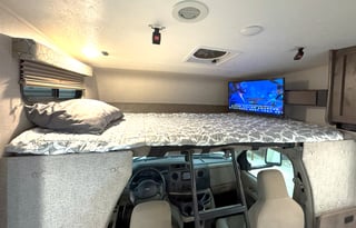 Luxury 2020 32' Coachman Freelander Bunk House