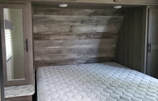 2021 Gulf Stream RV Conquest 276BHS