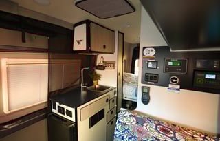 24 WINNEBAGO REVEL SUMMIT FREE P/U+STARLINK+MILES