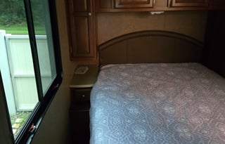 2015 Coachmen RV Leprechaun 317SA Ford 450